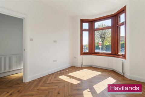4 bedroom house for sale, Chelmsford Road, London