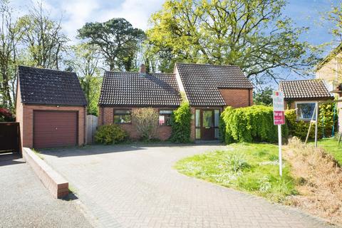 3 bedroom chalet for sale, St. Andrews Drive, Fornham St. Martin, Bury St. Edmunds