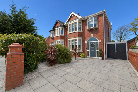 Semi-detached house - Dunes Avenue, South Shore FY4