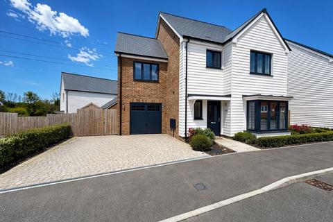4 bedroom detached house for sale, Meadow View, Ashford TN25
