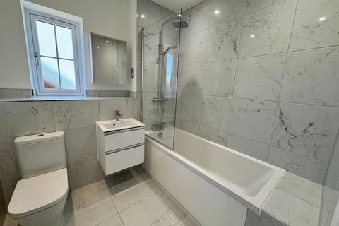 4 bedroom detached house for sale, Meadow View, Ashford TN25