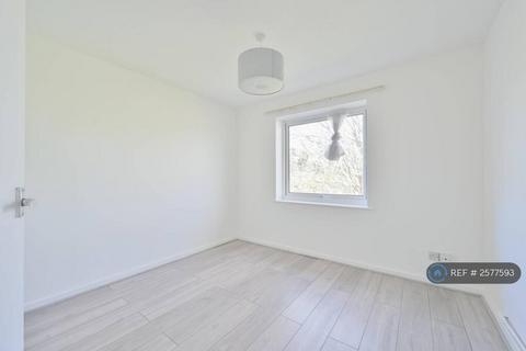 1 bedroom flat to rent, Lambert Court, Bushey, WD23