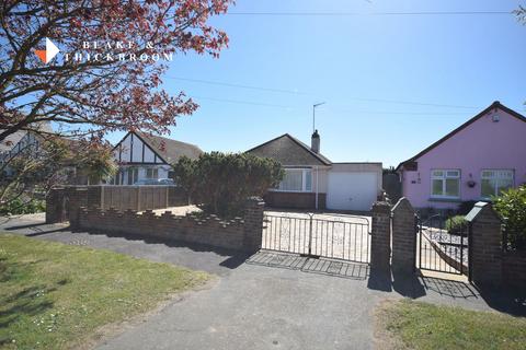 2 bedroom detached bungalow for sale, Frinton Road, Holland-On-Sea, CO15 5TE