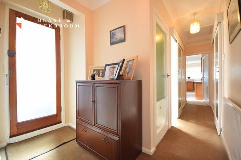 2 bedroom detached bungalow for sale, Frinton Road, Holland-On-Sea, CO15 5TE