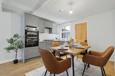 3 bedroom terraced house for sale, Upper Bridge Road, Chelmsford CM2