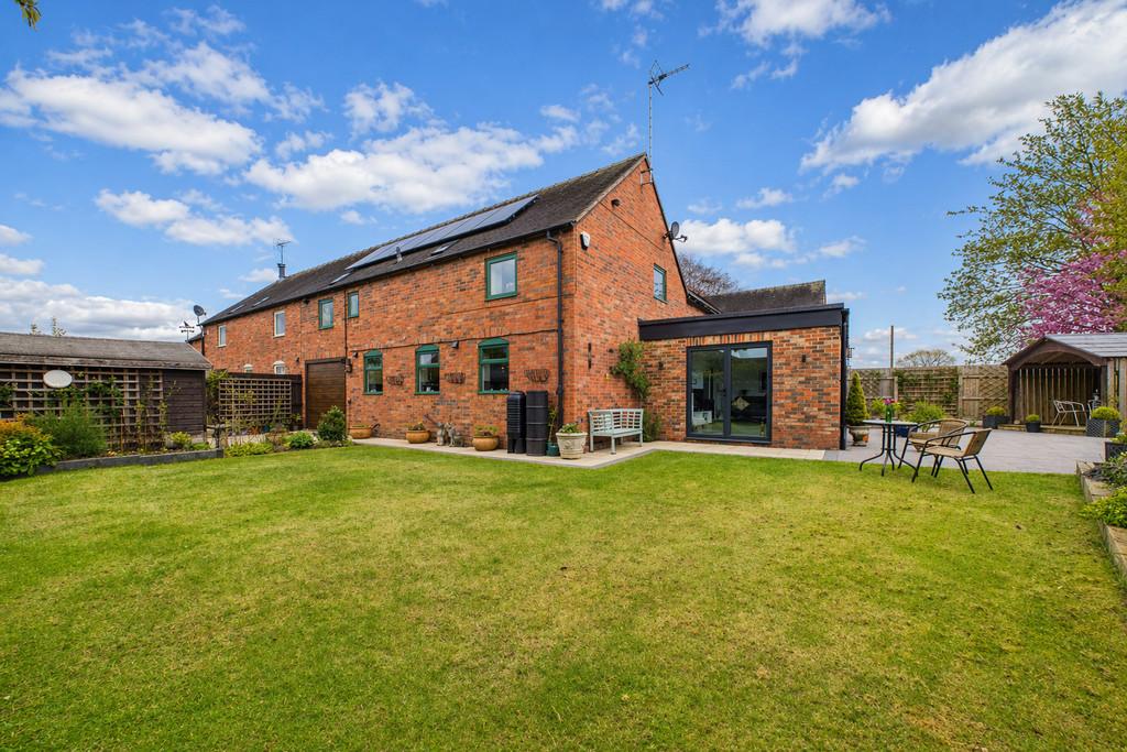 Castrum Court, Rocester 4 bed barn conversion for sale - £550,000