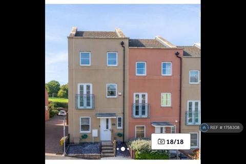 4 bedroom end of terrace house to rent, Fairford Road, Cheltenham, GL52