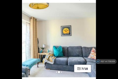 4 bedroom end of terrace house to rent, Fairford Road, Cheltenham, GL52