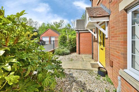 3 bedroom semi-detached house for sale, Alicia Close, Taw Hill, Swindon