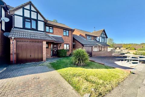 4 bedroom detached house for sale, Emmer Green, Wigmore, Luton, Bedfordshire, LU2 8UH