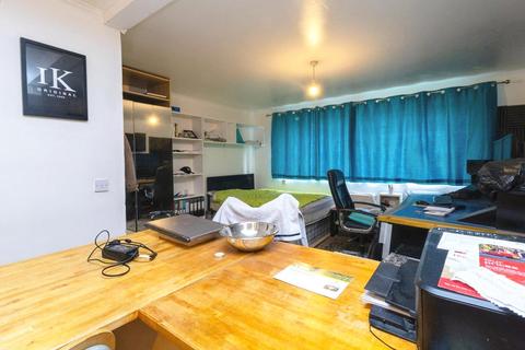 1 bedroom flat for sale, North Ninth Street, Milton Keynes, MK9