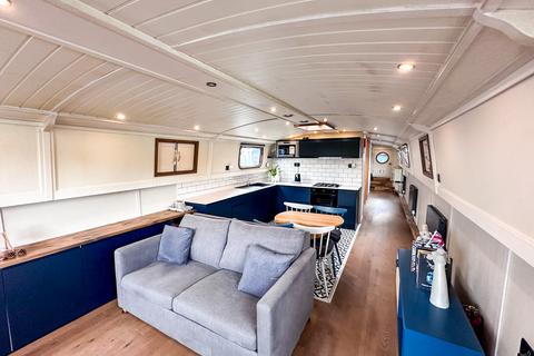 1 bedroom houseboat for sale, Portsmouth Road, Surbiton KT6