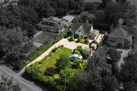 4 bedroom detached house for sale, Bridgwater Road, Winscombe, BS25