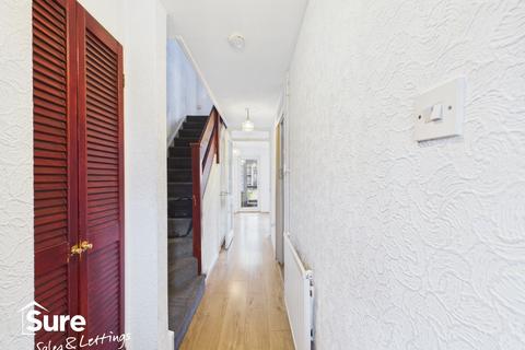 2 bedroom terraced house for sale, Stradbrook Close, Harrow, Greater London, HA2