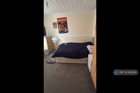 1 bedroom in a flat share to rent, Brereton Close, Norwich, NR5