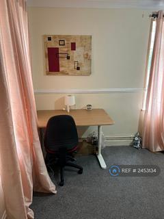 1 bedroom in a flat share to rent, Brereton Close, Norwich, NR5