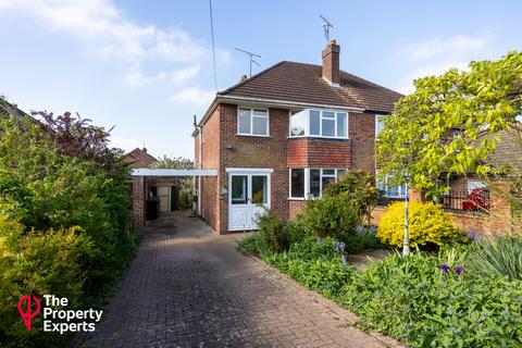 3 bedroom semi-detached house for sale, Colemans Moor Lane, Reading, RG5