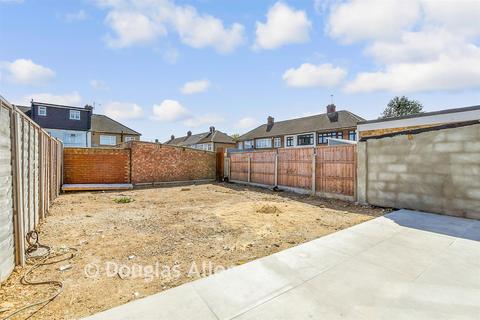 4 bedroom semi-detached bungalow for sale, Purland Close, Dagenham RM8