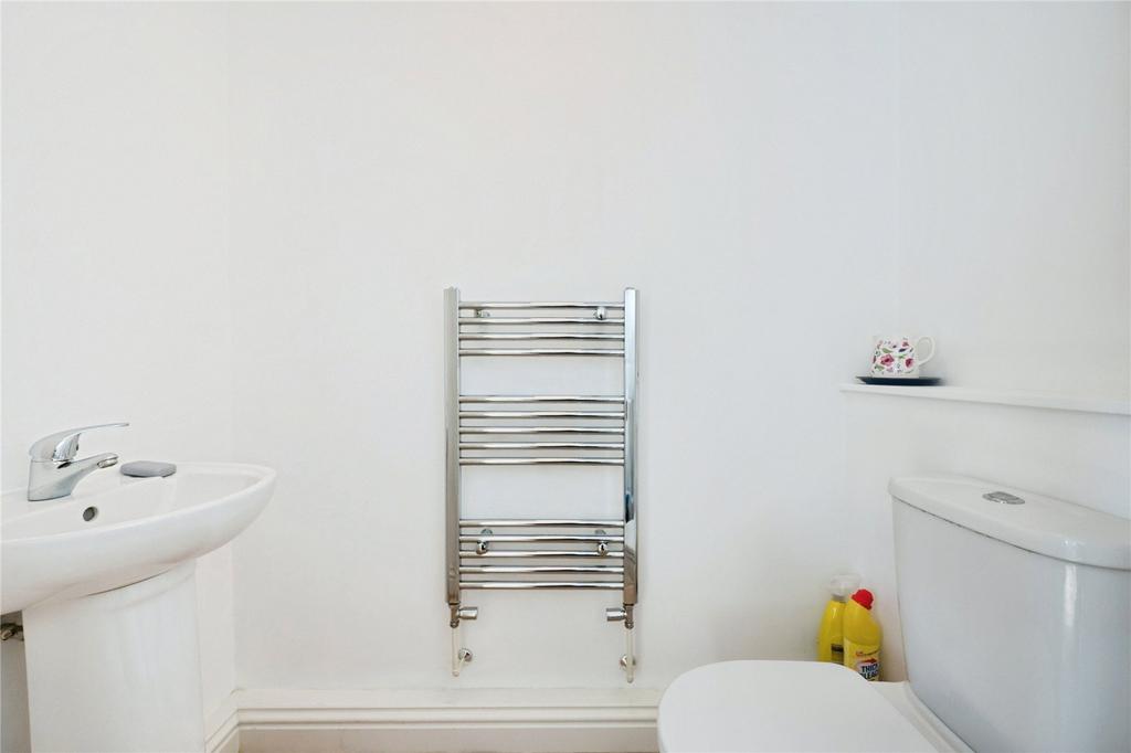House in Southampton, Harefield - More