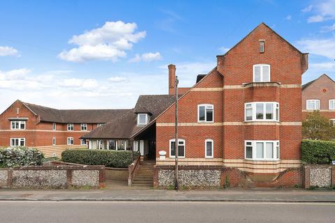 2 bedroom retirement property for sale, Canterbury Court, Station Road, Dorking, Surrey, RH4