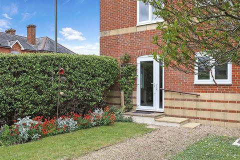 2 bedroom retirement property for sale, Canterbury Court, Station Road, Dorking, Surrey, RH4