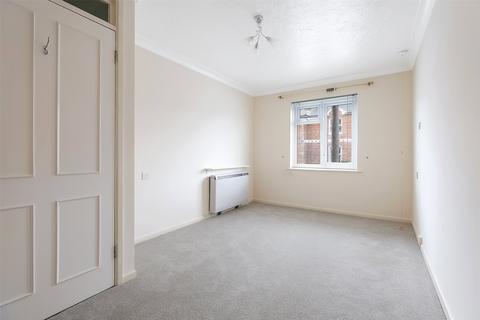 2 bedroom retirement property for sale, Canterbury Court, Station Road, Dorking, Surrey, RH4