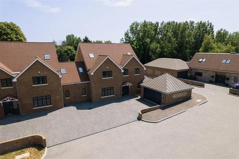5 bedroom link detached house for sale, Worth Lane, Little Horsted