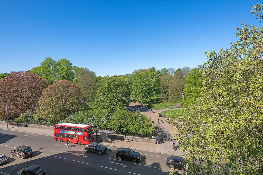 Apartment in London - View 4