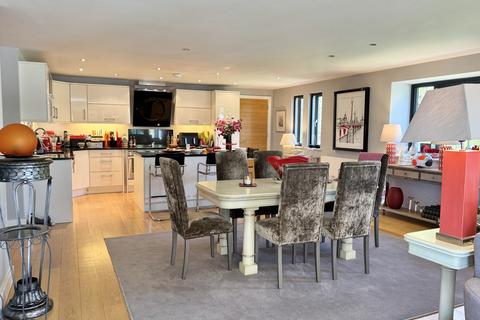 3 bedroom apartment for sale, Abbey Court, TAVISTOCK PL19