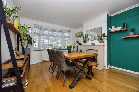 4 bedroom semi-detached house for sale, Byrefield Road, Guildford, Surrey, GU2
