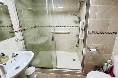 2 bedroom flat for sale, Littleham Road, Devon EX8