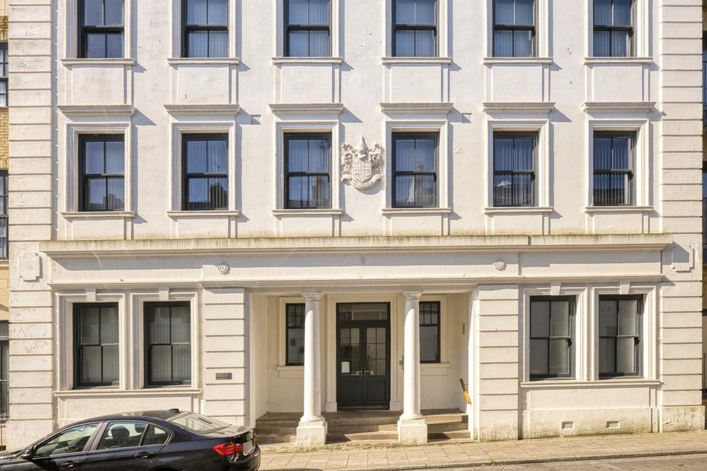 3 bedroom flat for sale in Kent 3 bedroom flat for sale in Kent