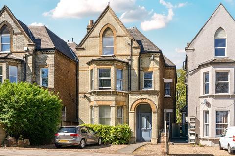 1 bedroom flat for sale, Bedford Hill, Balham, London, SW12