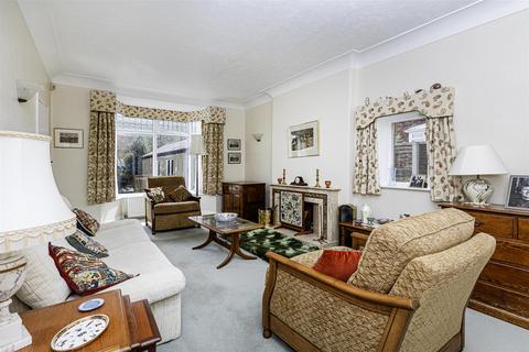 3 bedroom detached house for sale, Arkenley Lane, Almondbury, Huddersfield
