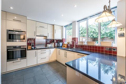 4 bedroom house for sale, Princes Way, London, SW19
