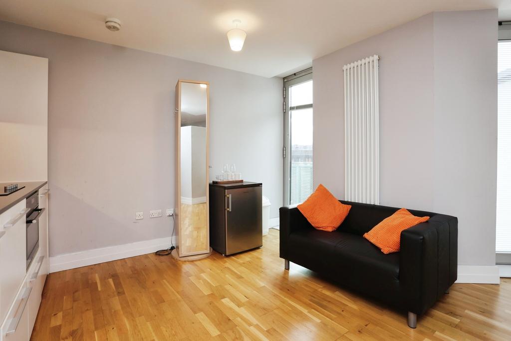 Apartment in Leicester, Black Friars - View 4