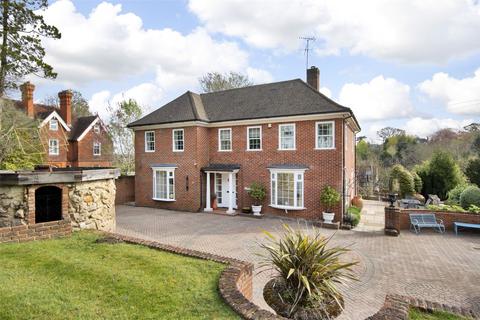 4 bedroom detached house for sale, Oakhill Road, Sevenoaks, Kent, TN13