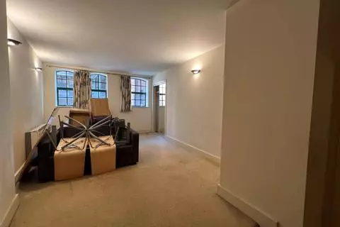 Studio for sale - View 2