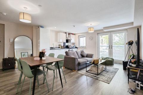 2 bedroom flat for sale, City Road, MANCHESTER, Lancashire, M15