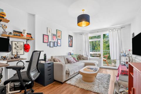 1 bedroom flat for sale, Rose Way, London