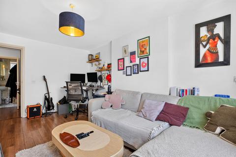 1 bedroom flat for sale, Rose Way, London