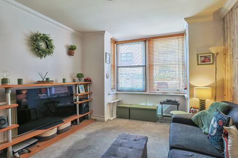 2 bedroom ground floor flat for sale, Lagland Street, Poole