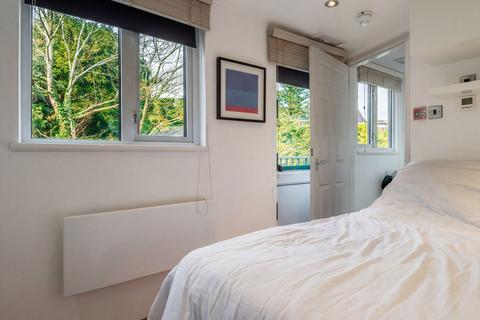 1 bedroom flat for sale, Glandovey Terrace, Otago, LL35