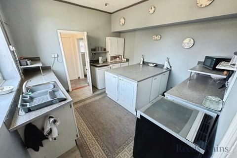 4 bedroom end of terrace house for sale, Princes Road, Staffordshire ST4
