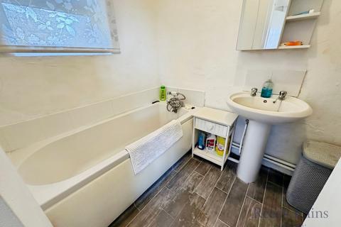 4 bedroom end of terrace house for sale, Princes Road, Staffordshire ST4