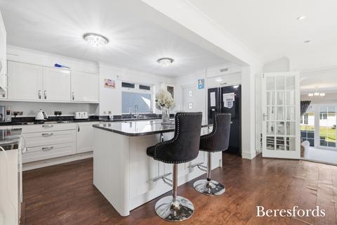 4 bedroom detached house for sale, Nags Head Lane, Brentwood, CM14