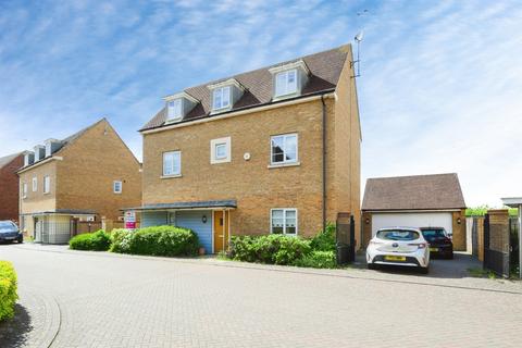 Detached house - Oliver Road, Hampton Vale, Peterborough