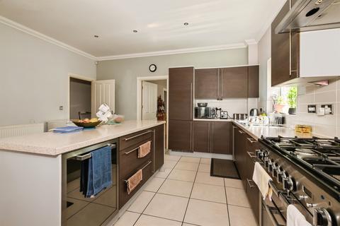 6 bedroom detached house for sale, Oliver Road, Hampton Vale, Peterborough