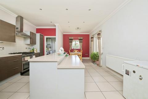 6 bedroom detached house for sale, Oliver Road, Hampton Vale, Peterborough