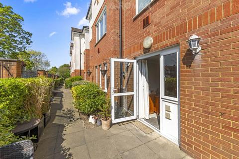 2 bedroom retirement property for sale, Kingston Road, Epsom KT19